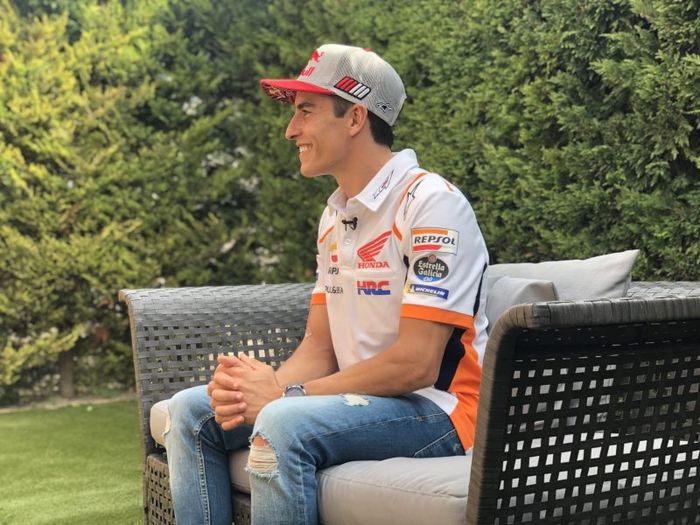 Pembalap Repsol Honda, Marc Marquez, berharap bisa sesegera mungkin kembali berlomba setelah absen panjang karena cedera patah tulang humerus kanan.