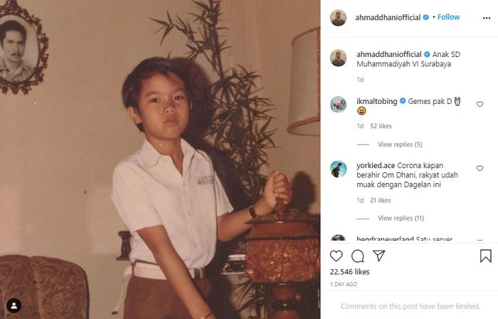 Ahmad Dhani ramai jadi gunjingan netizen usai pamer foto jadul saat masih SD.
 