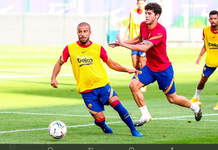 Momen Rafinha dan Carles Alena menjalani latihan dalam skuad Barcelona jelang bergulirnya kompetisi 2020-2021.