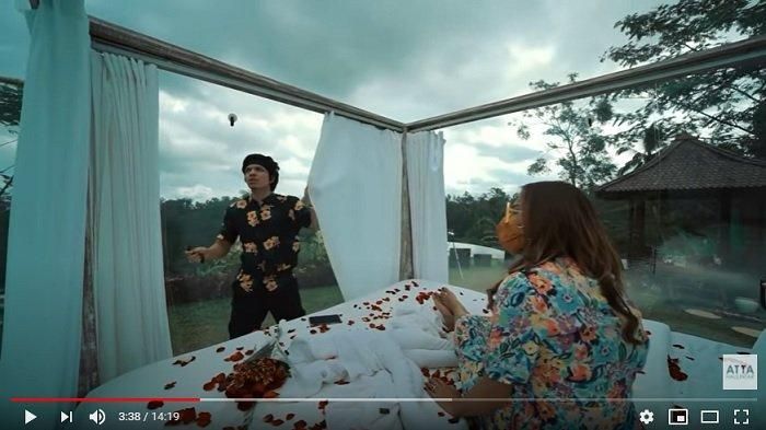 Atta Halilintar sudah menyiapkan kejutan berupa kamar hotel di luar ruangan untuk Aurel Hermansyah.