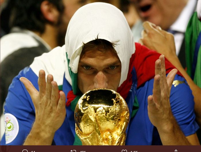 Francesco Totti saat membawa Italia menjuarai Piala Dunia 2006.