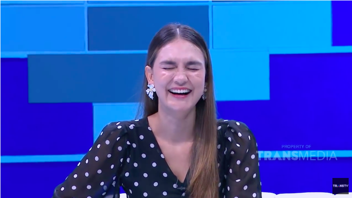 Reaksi Luna Maya usai melihat video Ariel NOAH lebih pilih balikan dengan mantan