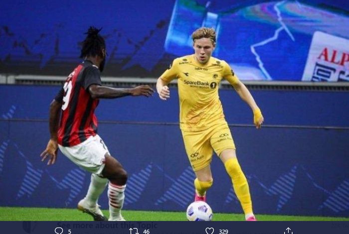 Aksi penyerang Bodo/Glimt, Jens Petter Hauge, saat menghadapi AC Milan di Liga Europa.