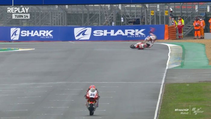 Andi Gilang crash pada FP1 Moto2 Prancis 2020