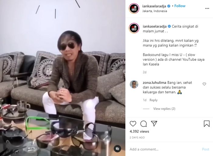 Ian Kasela lelang kacamata kesayangannya