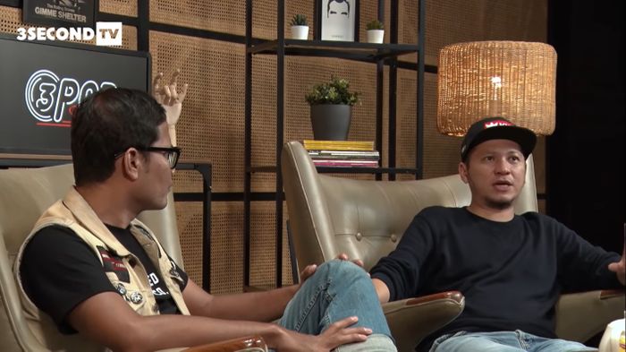 Gading Marten saat jadi bintang tamu di podcast Soleh Solihun.