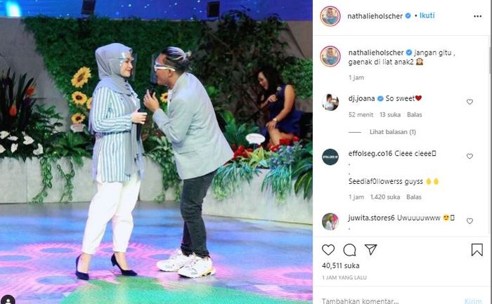 Momen mesra Sule dan Nathalie Holscher