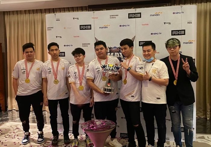 RRQ Hoshi wins MPL ID S6