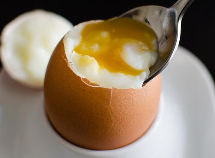 Telur setengah matang ternyata tidak baik untuk kesehatan