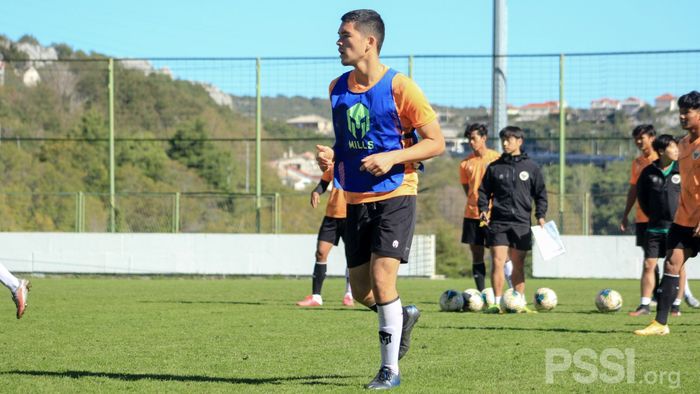 Amunisi Baru Timnas U-19 Indonesia, Kelana Noah Mahesa, sudah mengikuti latihan bersama skuat Garuda muda di Kroasia.