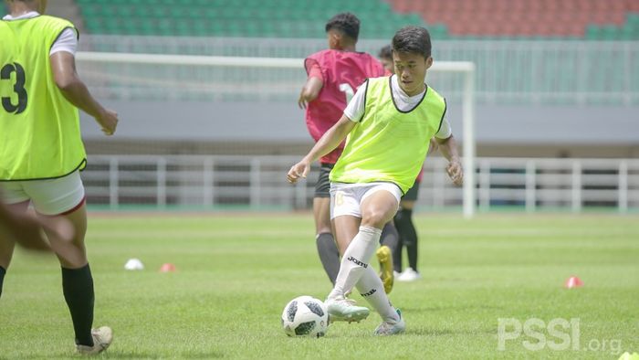 Suasana seleksi Garuda Select angkatan ketiga di Stadion Pakansari, Kabupaten Bogor, Sabtu (31/10/2020).