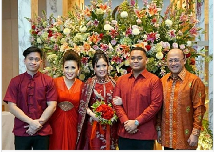 Calon mantu Mario Teguh bukan orang sembarangan