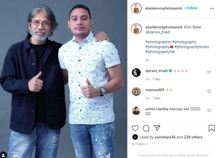 Atan berpose dengan Darwis Triadi