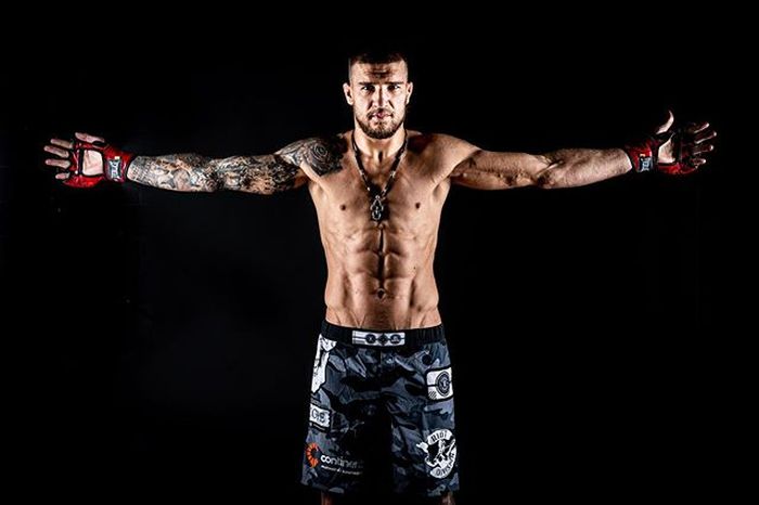 Yaroslav Amosov, jagoan anyar MMA dari Bellator yang dipercaya mengalahkan rekor Khabib Nurmagomedov.