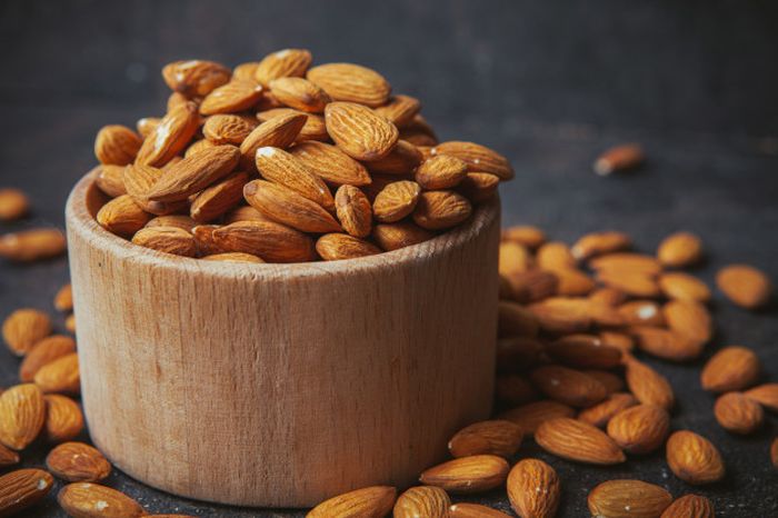 Kacang almond dapat meningkatkan hormon produksi ASI