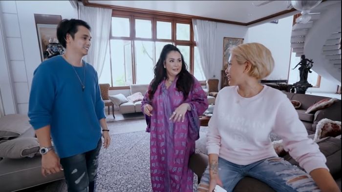 Ajun Perwira, Jennifer Ipel, dan Nikita Mirzani