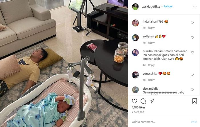 Suami Zaskia Gotik malah bikin gagal fokus gegara kepergok tidur di lantai saat jaga sang anak.