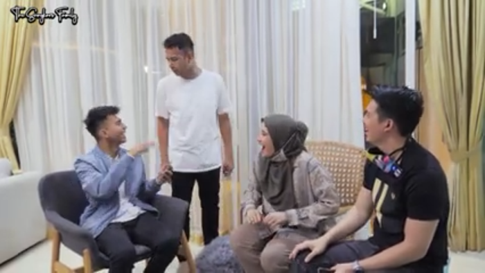 Raffi Ahmad menegur Dimas