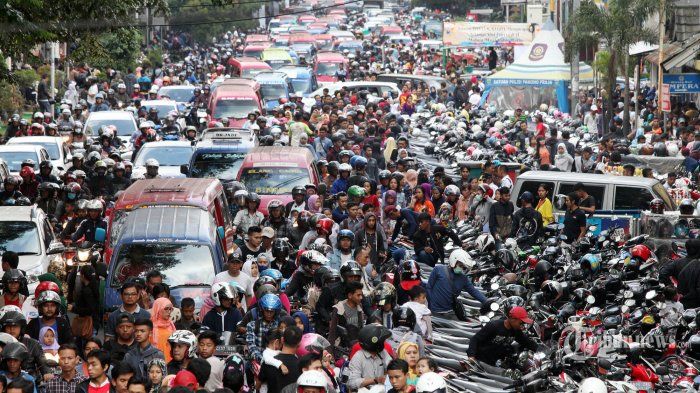 Jadikanlah pandemi Covid-19 ini pelajaran. Pandemi Covid-19 bukan yang terakhir di dunia.