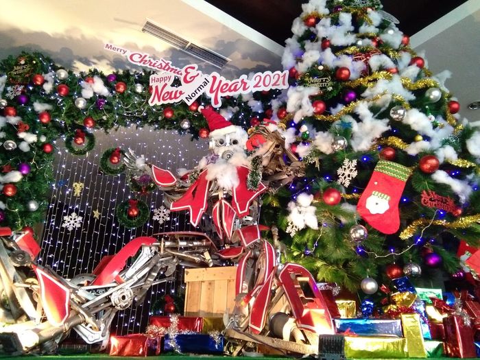 Dekorasi Natal Kantor Punya Makna Sakral 4 Warna Khas Dekorasi Natal Ini, Ketahui Yuk! - Semua Halaman - iDEA