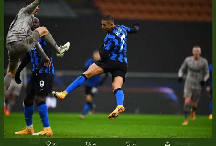 Alexis Sanchez gagal mencetak gol untuk Inter Milan saat menghadapi Shakhtar Donetsk di Liga Champions, 9 Desember 2020.