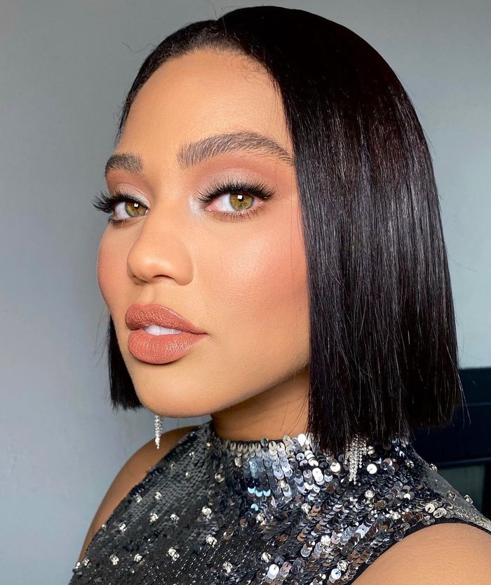 Intip 6 Gaya Eyeliner Yang Bisa Kamu Coba Dijamin Bentuk Mata Jadi Lebih Tegas Intip 6 Gaya Eyeliner Yang Bisa Kamu Coba Dijamin Bentuk Mata Jadi Lebih Tegas