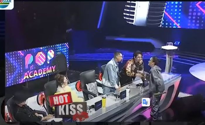 Agnez Mo beri klarifikasi soal tudingan ogah salaman dengan Soimah