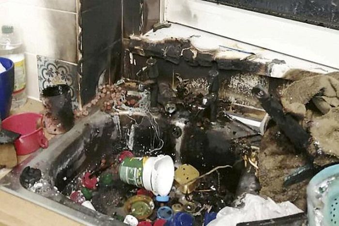 Dikira fosil purba, benda aneh itu meledak ternyata granat perang dunia ke II