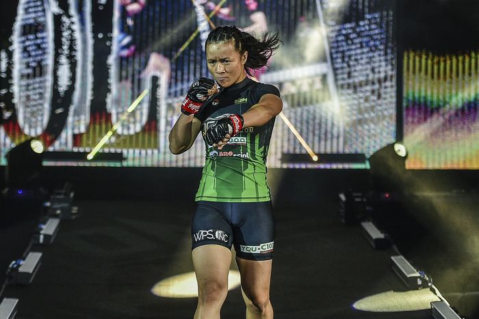 Petarung ONE Championship asal Indonesia, Priscilla Hertati Lumban Gaol. Saat ini, Priscilla sedang berkarier di kelas atom wanita.