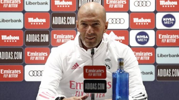 Pelatih Real Madrid, Zinedine Zidane, berbicara dalam konferensi pers jelang laga kontra Eibar dalam lanjutan Liga Spanyol pada Senin (16/12/2020) dini hari WIB.