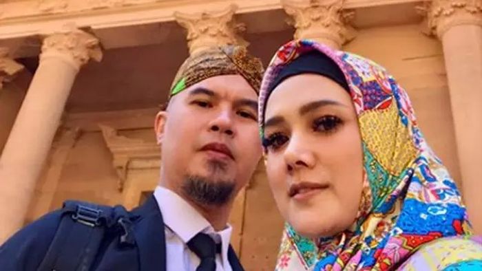 Rumah tangga Ahmad Dhani dan <a href='https://kupang.tribunnews.com/tag/mulan-jameela' title='Mulan Jameela'>Mulan Jameela</a> diwarnai perselingkuhan.