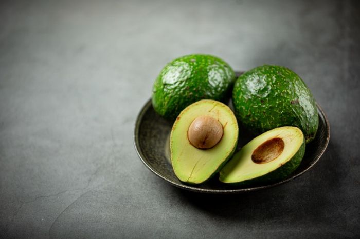 buah alpukat untuk dikonsumsi