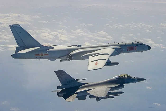 Jet tempur <a href='https://kupang.tribunnews.com/tag/china' title='China'>China</a> melakukan 'serangan' ke <a href='https://kupang.tribunnews.com/tag/taiwan' title='Taiwan'>Taiwan</a>.