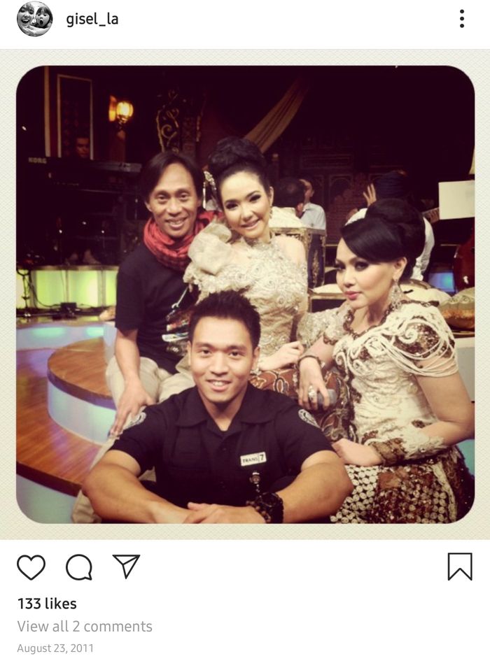 Gisella Anastasia sempat mengunggah potret kebersamaannya dengan Nobu di Instagramnya.Instagram @gisel_la