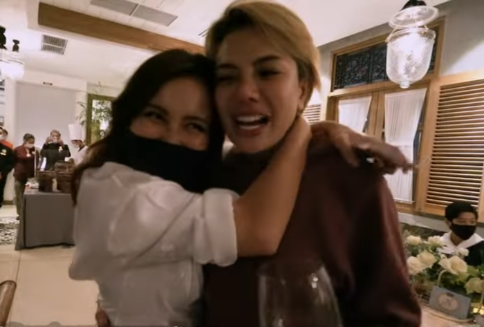 Ayu Ting Ting dan Nikita Mirzani