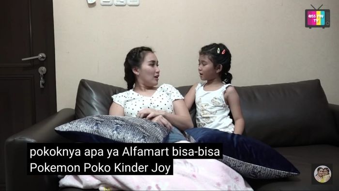 Ayu Ting Ting dan putrinya, Bilqis Khumairah Razak.