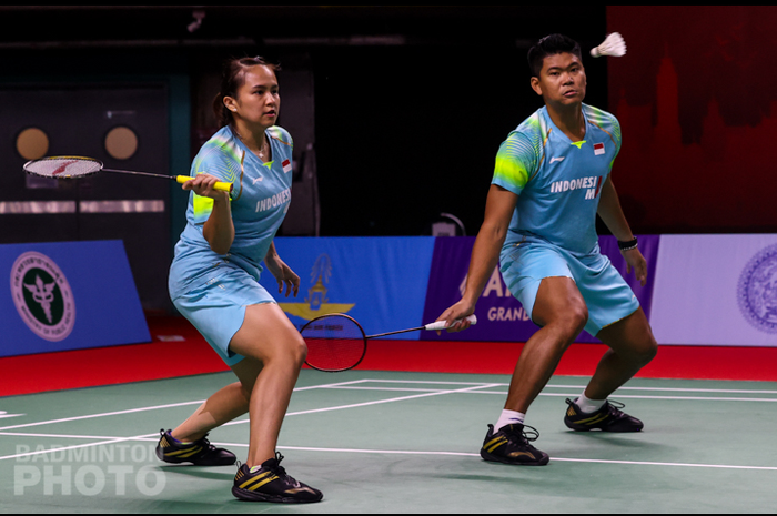 Pasangan ganda campuran Indonesia, Praveen Jordan/Melati Daeva Oktavianti, saat tampil pada babak pertama Thailand Open I 2021 di Impact Arena, Bangkok, Rabu (13/1/2021).