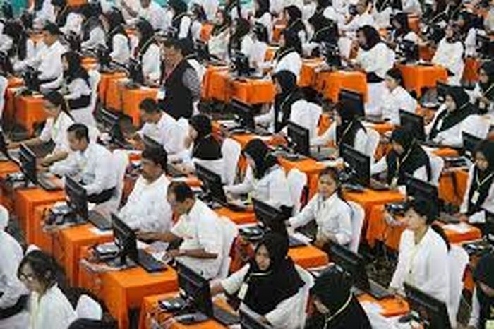 Ilustrasi - Usia 21 lulus tes masuk pegawai pemerintah. Dirinya menjadi karwayan termuda. Tapi ditemukan meninggal dunia. Diduga menjadi korban bully.