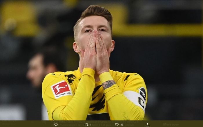 Ekspresi kapten Borussia Dortmund, Marco Reus, gagal mengeksekusi penalti ke gawang FSV Mainz, Sabtu (16/1/2021).