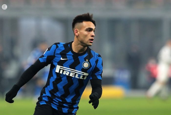 Penyerang Inter Milan, Lautaro Martinez, saat menjamu Juventus dalam laga pekan ke-18 Liga Italia 2020-2021, Minggu (17/1/2021) waktu setempat atau Senin pukul 02.45 WIB.