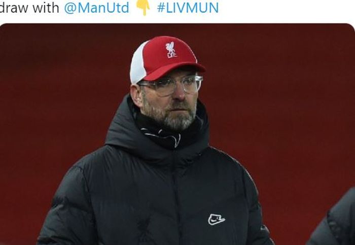 Ekspresi pelatih Liverpool, Juergen Klopp, dalam laga Liga Inggris kontra Manchester United di Stadion Old Trafford, Minggu (17/1/2020).