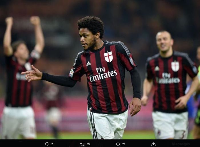 Luiz Adriano saat masih berseragam AC Milan.
