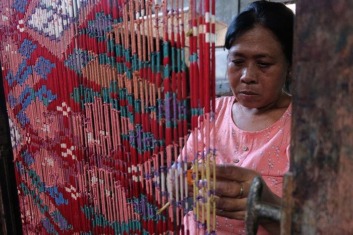 Mengenal Filosofi Kain Endek Bali, Wastra Indonesia yang