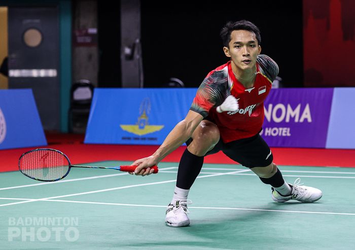 Pebulu tangkis tunggal putra Indonesia, Jonatan Christie, pada babak pertama Thailand Open II 2021 di Impact Arena, Bangkok, Rabu (19/1/2021).