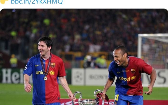 Pesepak bola legendaris, Thierry Henry (kanan), bersama Lionel Messi saat memperkuat Barcelona