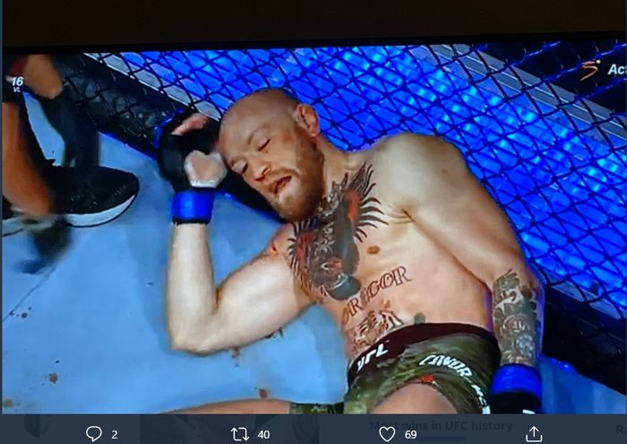 Pemandangan Conor McGregor keok di UFC 257 yang akhir-akhir ini digunakan Dustin Poirier untuk membalas cibiran.