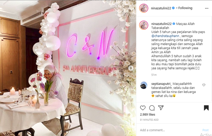 Tangkap layar unggahan Nina Zatulini saat merayakan hari jadi pernikahannya dengan sang suami.
