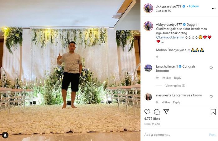 Vicky Prasetyo mengecek dekorasi acara lamarannya.Instagram @vickyprasetyo777