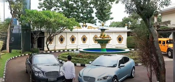 Penampakan rumah mewah Aleta Molly