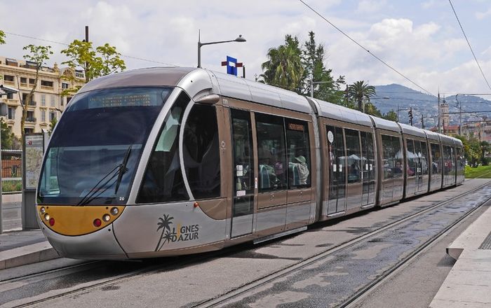 Kelemahan dan Kelebihan Alat Transportasi Zaman Dulu dan Zaman Modern